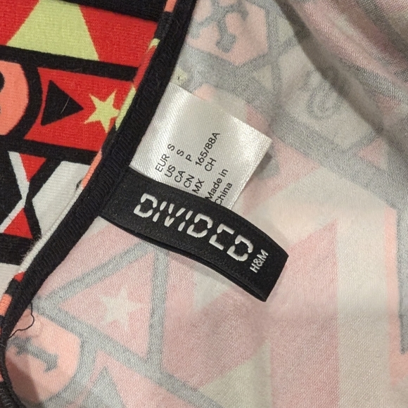 Eclectic H&M Divided Knit Bodycon Dress Black & Pink Neon Graffiti Print - Small - Picture 3 of 3